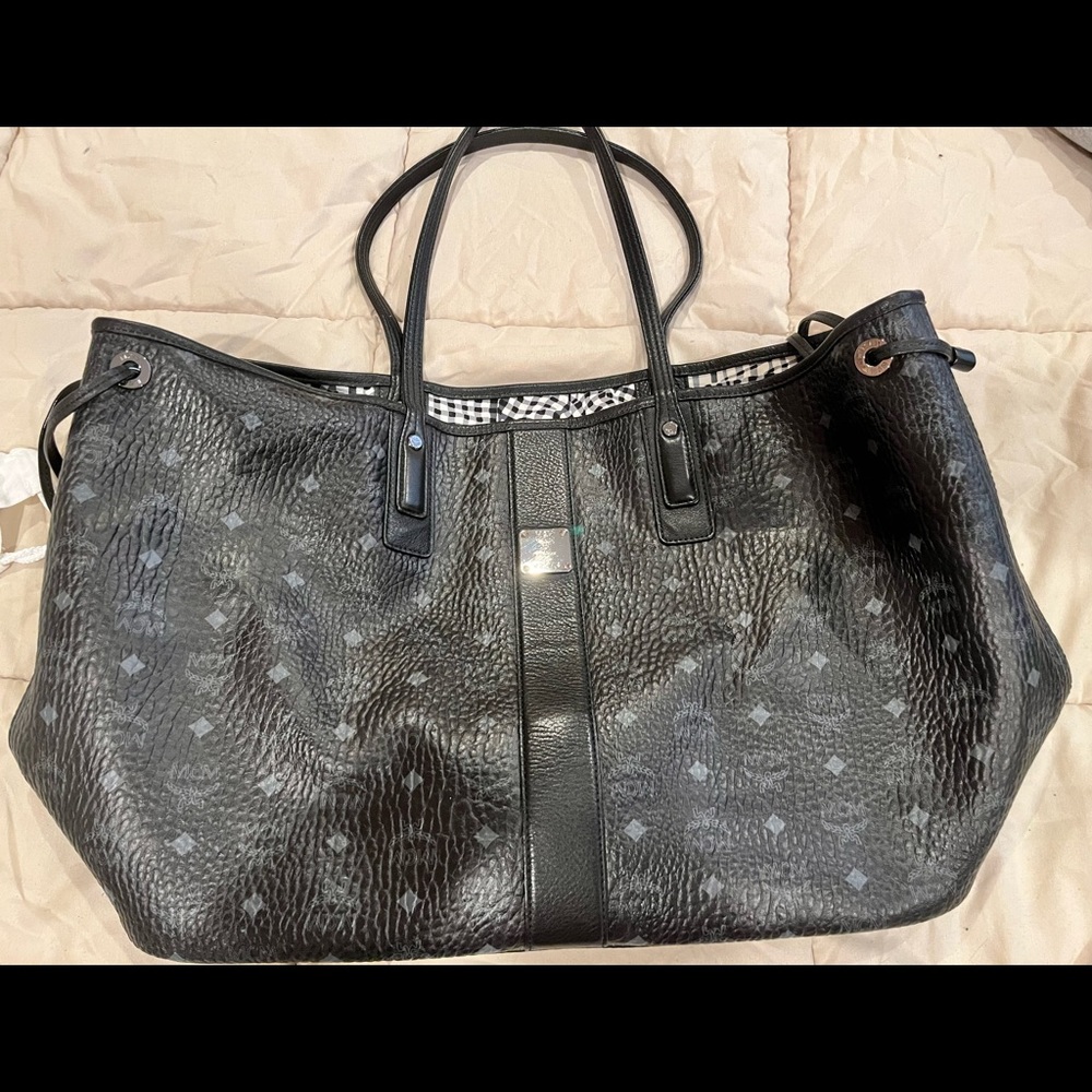 MCM Reversible Liz Shopper in Visetos